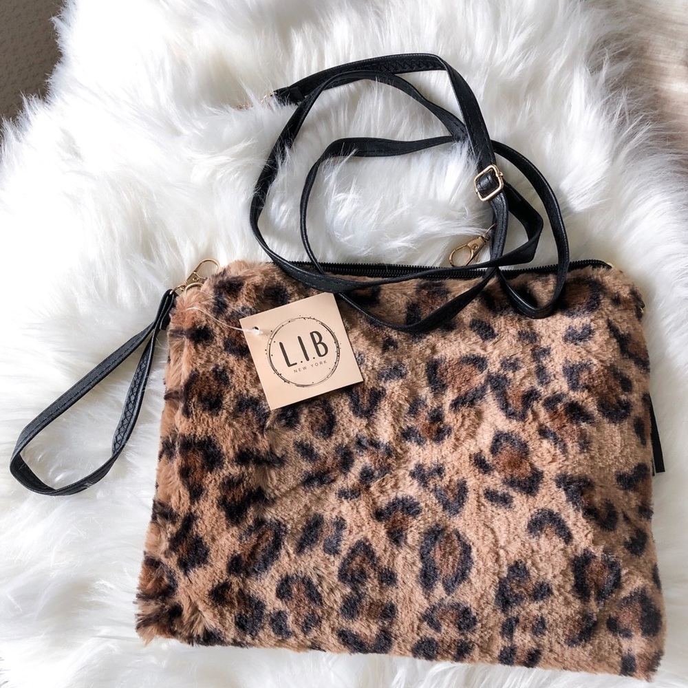 Leopard Faux Fur Wristlet/Purse
